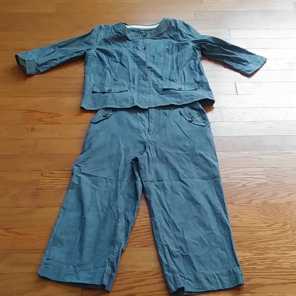 2 piece Capri set